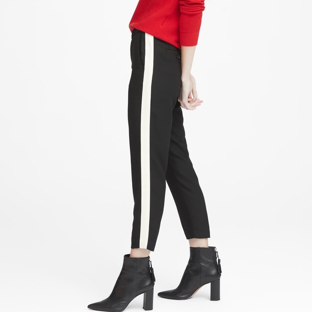Black Banana Republic Ankle Pants w/ White Stripe